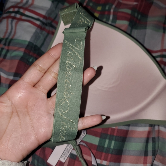 Victoria's Secret Lightly Lined Wireless T-Shirt 34DD Bra - Picture 7 of 14